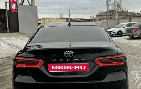 Toyota Camry, 2019 год, 3 550 000 рублей, 7 фотография