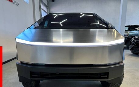 Tesla Cybertruck, 2024 год, 25 800 000 рублей, 3 фотография