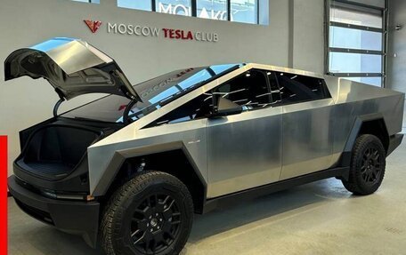 Tesla Cybertruck, 2024 год, 25 800 000 рублей, 2 фотография