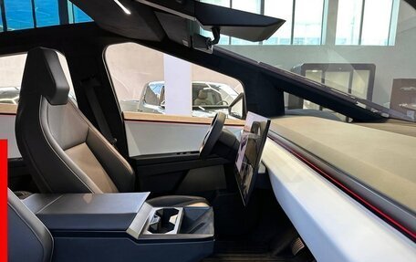 Tesla Cybertruck, 2024 год, 25 800 000 рублей, 5 фотография