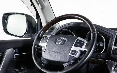 Toyota Land Cruiser 200, 2012 год, 3 998 000 рублей, 18 фотография