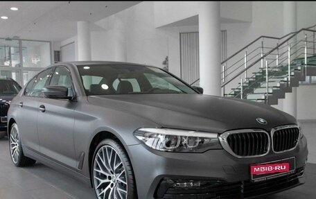 BMW 5 серия, 2019 год, 3 120 000 рублей, 20 фотография