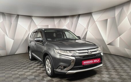 Mitsubishi Outlander III рестайлинг 3, 2015 год, 1 695 000 рублей, 3 фотография