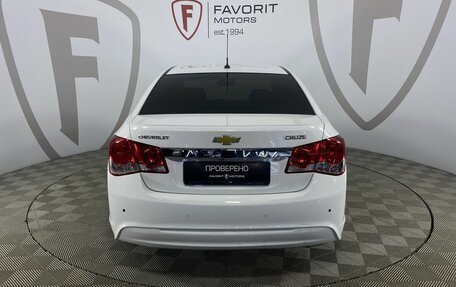 Chevrolet Cruze II, 2014 год, 950 000 рублей, 3 фотография