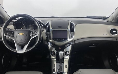 Chevrolet Cruze II, 2014 год, 950 000 рублей, 7 фотография