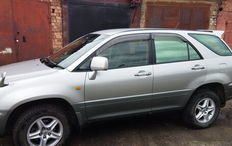 Toyota Harrier, 1998 год, 1 025 000 рублей, 8 фотография