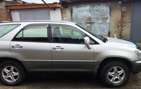 Toyota Harrier, 1998 год, 1 025 000 рублей, 3 фотография