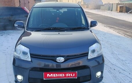 Toyota Sienta I, 2012 год, 1 100 000 рублей, 3 фотография