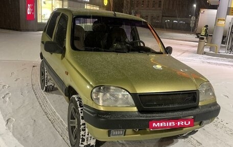 Chevrolet Niva I рестайлинг, 2005 год, 400 000 рублей, 2 фотография