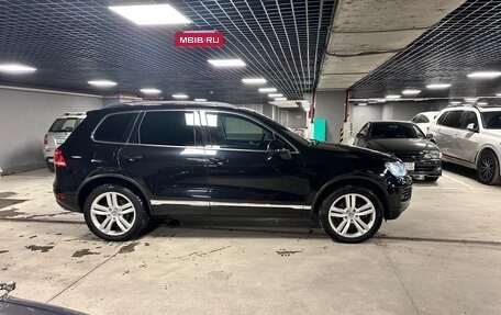 Volkswagen Touareg III, 2012 год, 2 000 000 рублей, 3 фотография