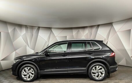 Volkswagen Tiguan II, 2021 год, 2 845 000 рублей, 5 фотография