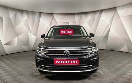 Volkswagen Tiguan II, 2021 год, 2 845 000 рублей, 7 фотография