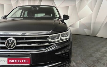 Volkswagen Tiguan II, 2021 год, 2 845 000 рублей, 18 фотография