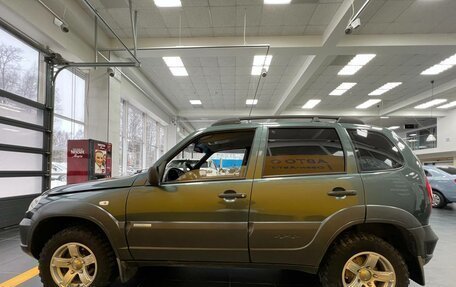 Chevrolet Niva I рестайлинг, 2011 год, 580 000 рублей, 4 фотография