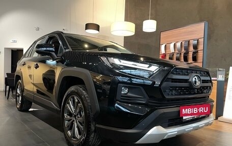 Toyota RAV4, 2024 год, 4 800 000 рублей, 9 фотография