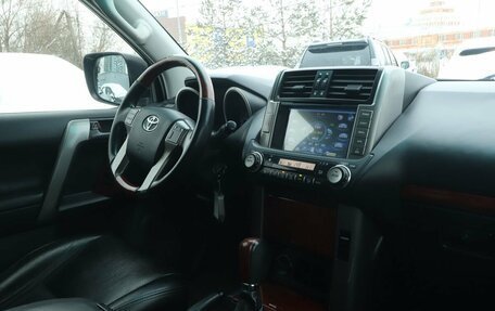 Toyota Land Cruiser Prado 150 рестайлинг 2, 2012 год, 2 902 500 рублей, 9 фотография