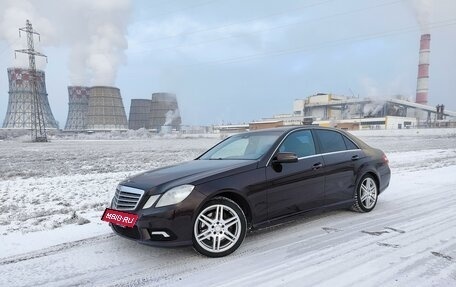 Mercedes-Benz E-Класс, 2011 год, 1 650 000 рублей, 2 фотография