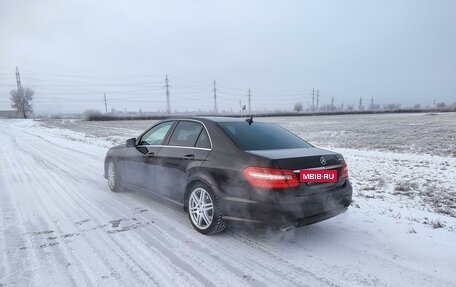 Mercedes-Benz E-Класс, 2011 год, 1 650 000 рублей, 4 фотография