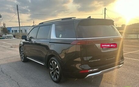 KIA Carnival, 2021 год, 3 300 000 рублей, 7 фотография