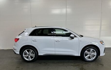 Audi Q3, 2024 год, 7 569 000 рублей, 8 фотография