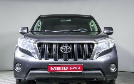 Toyota Land Cruiser Prado 150 рестайлинг 2, 2015 год, 2 750 000 рублей, 2 фотография