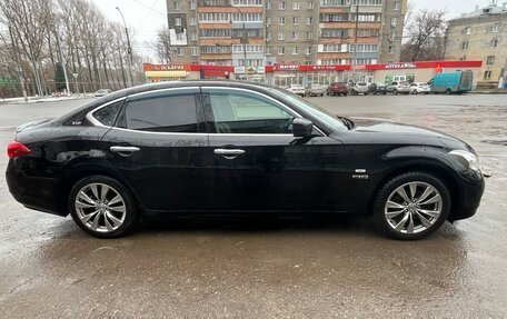 Nissan Fuga II, 2012 год, 1 270 000 рублей, 2 фотография