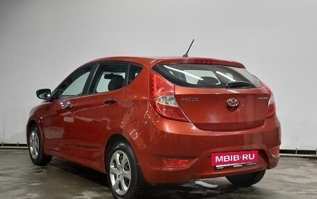 Hyundai Solaris II рестайлинг, 2013 год, 1 099 000 рублей, 4 фотография