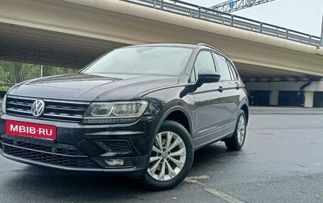 Volkswagen Tiguan II, 2020 год, 2 300 000 рублей, 3 фотография