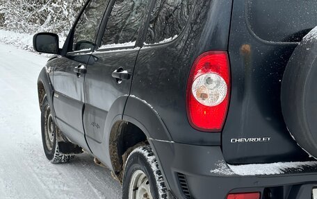 Chevrolet Niva I рестайлинг, 2017 год, 725 000 рублей, 4 фотография