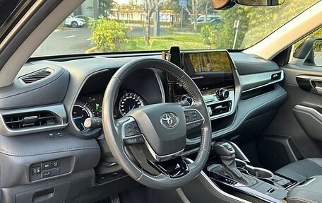 Toyota Highlander, 2022 год, 4 940 000 рублей, 11 фотография