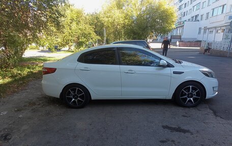 KIA Rio III рестайлинг, 2013 год, 900 000 рублей, 8 фотография