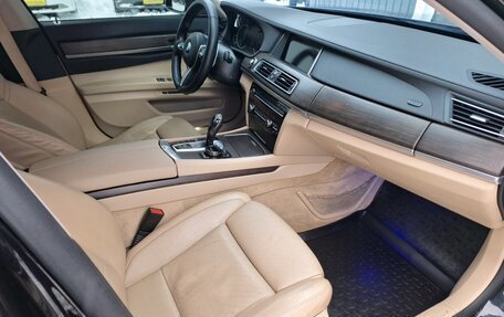 BMW 7 серия, 2013 год, 2 370 000 рублей, 11 фотография