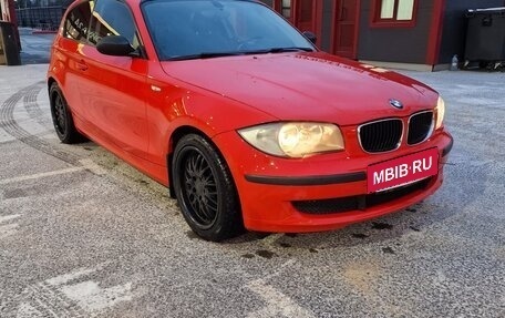 BMW 1 серия, 2008 год, 650 000 рублей, 3 фотография