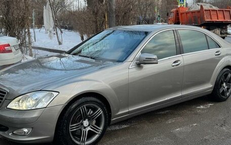 Mercedes-Benz S-Класс, 2007 год, 1 490 000 рублей, 2 фотография