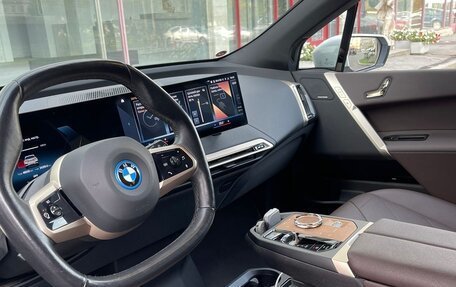 BMW iX, 2021 год, 6 000 000 рублей, 8 фотография