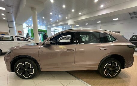 Volkswagen Tiguan, 2024 год, 6 450 000 рублей, 2 фотография