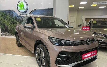 Volkswagen Tiguan, 2024 год, 6 450 000 рублей, 3 фотография