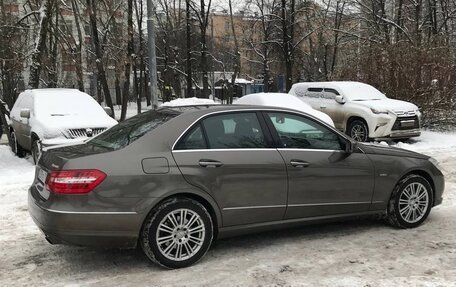 Mercedes-Benz E-Класс, 2011 год, 1 950 000 рублей, 3 фотография