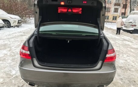 Mercedes-Benz E-Класс, 2011 год, 1 950 000 рублей, 5 фотография