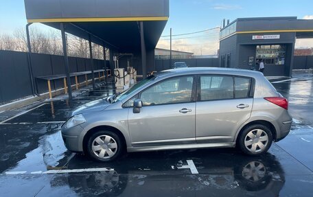 Nissan Tiida, 2010 год, 570 000 рублей, 3 фотография