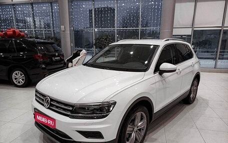 Volkswagen Tiguan II, 2018 год, 3 162 000 рублей, 5 фотография