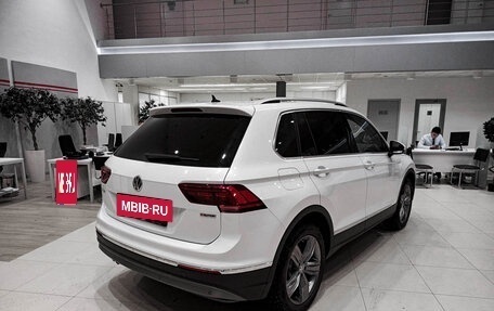 Volkswagen Tiguan II, 2018 год, 3 162 000 рублей, 9 фотография