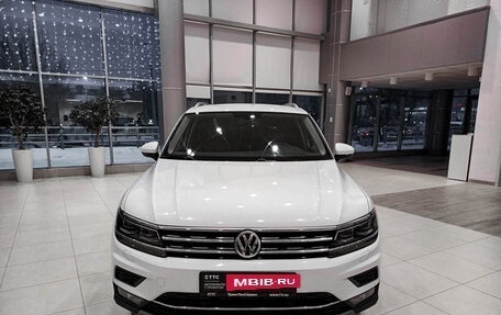 Volkswagen Tiguan II, 2018 год, 3 162 000 рублей, 6 фотография