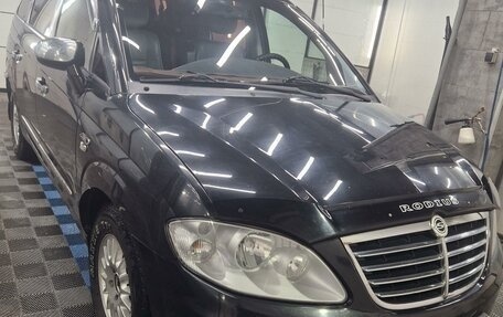 SsangYong Rodius I, 2009 год, 990 000 рублей, 2 фотография