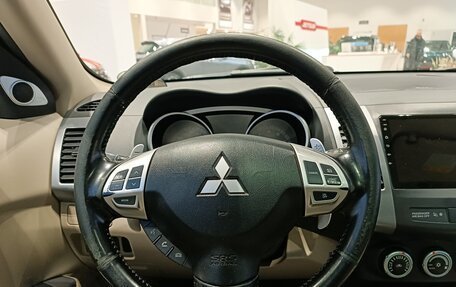 Mitsubishi Outlander III рестайлинг 3, 2008 год, 1 110 000 рублей, 11 фотография