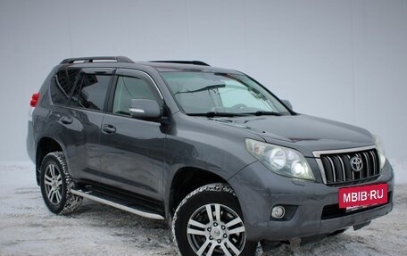 Toyota Land Cruiser Prado 150 рестайлинг 2, 2011 год, 2 580 000 рублей, 3 фотография