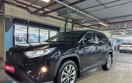 Toyota RAV4, 2019 год, 3 800 000 рублей, 1 фотография