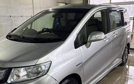 Honda Freed I, 2012 год, 1 100 000 рублей, 2 фотография