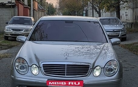 Mercedes-Benz E-Класс, 2003 год, 1 500 000 рублей, 3 фотография