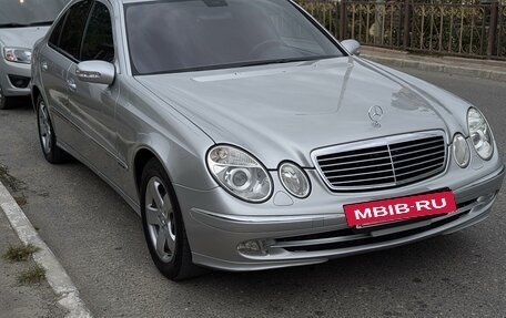 Mercedes-Benz E-Класс, 2003 год, 1 500 000 рублей, 8 фотография